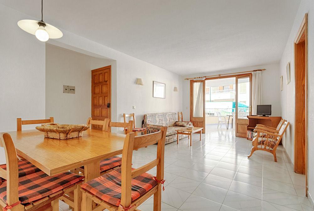 Viviendas Margarita II Colonia de Sant Jordi Bagian luar foto